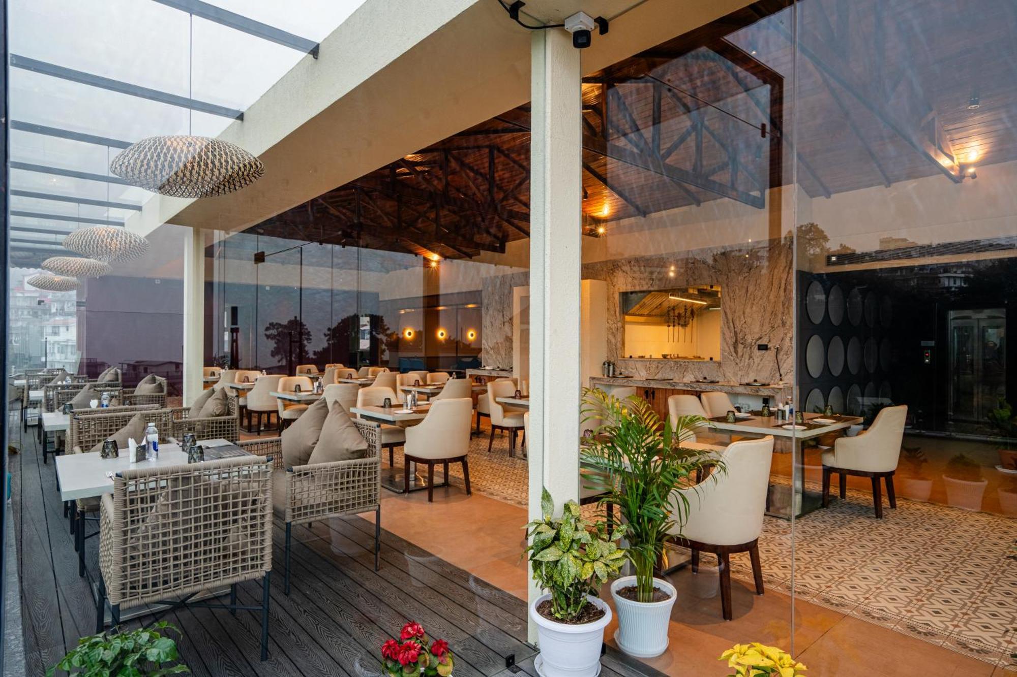 The White Rock Inn & Dine Shillong Dış mekan fotoğraf